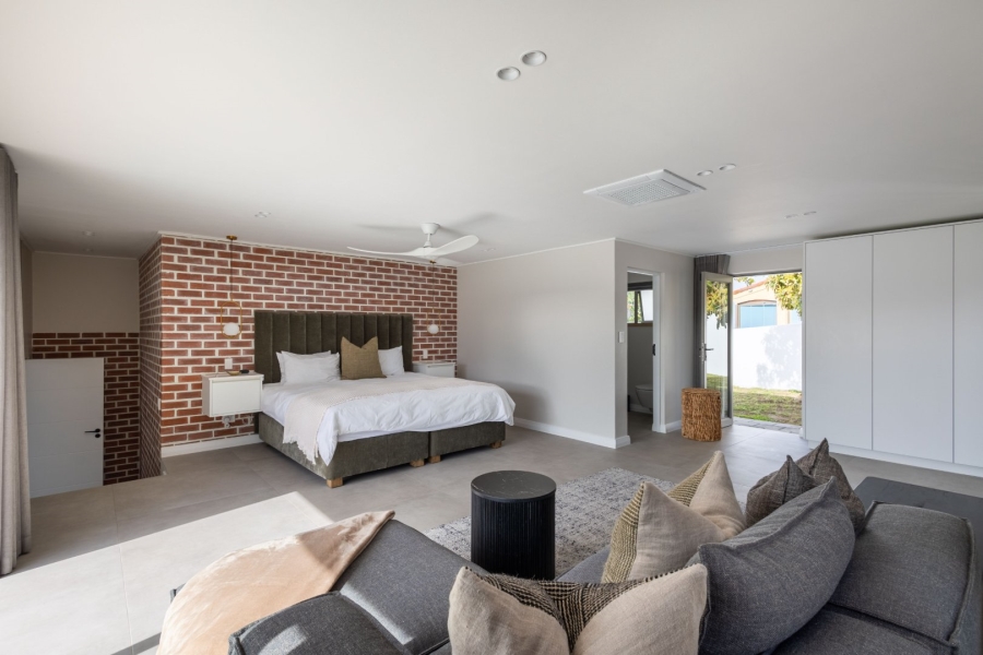 6 Bedroom Property for Sale in Cutty Sark Western Cape